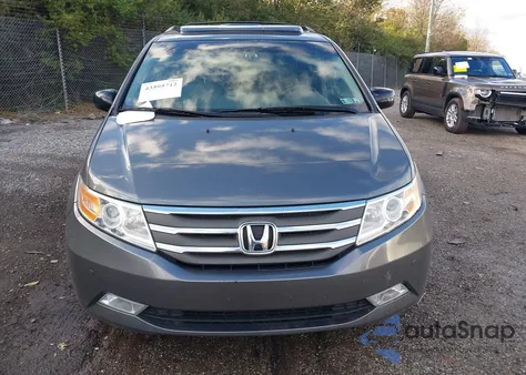 2011 Honda Odyssey Touring/Touring Elite из США, поврежденный, VIN 5FNRL5H93BB015336
